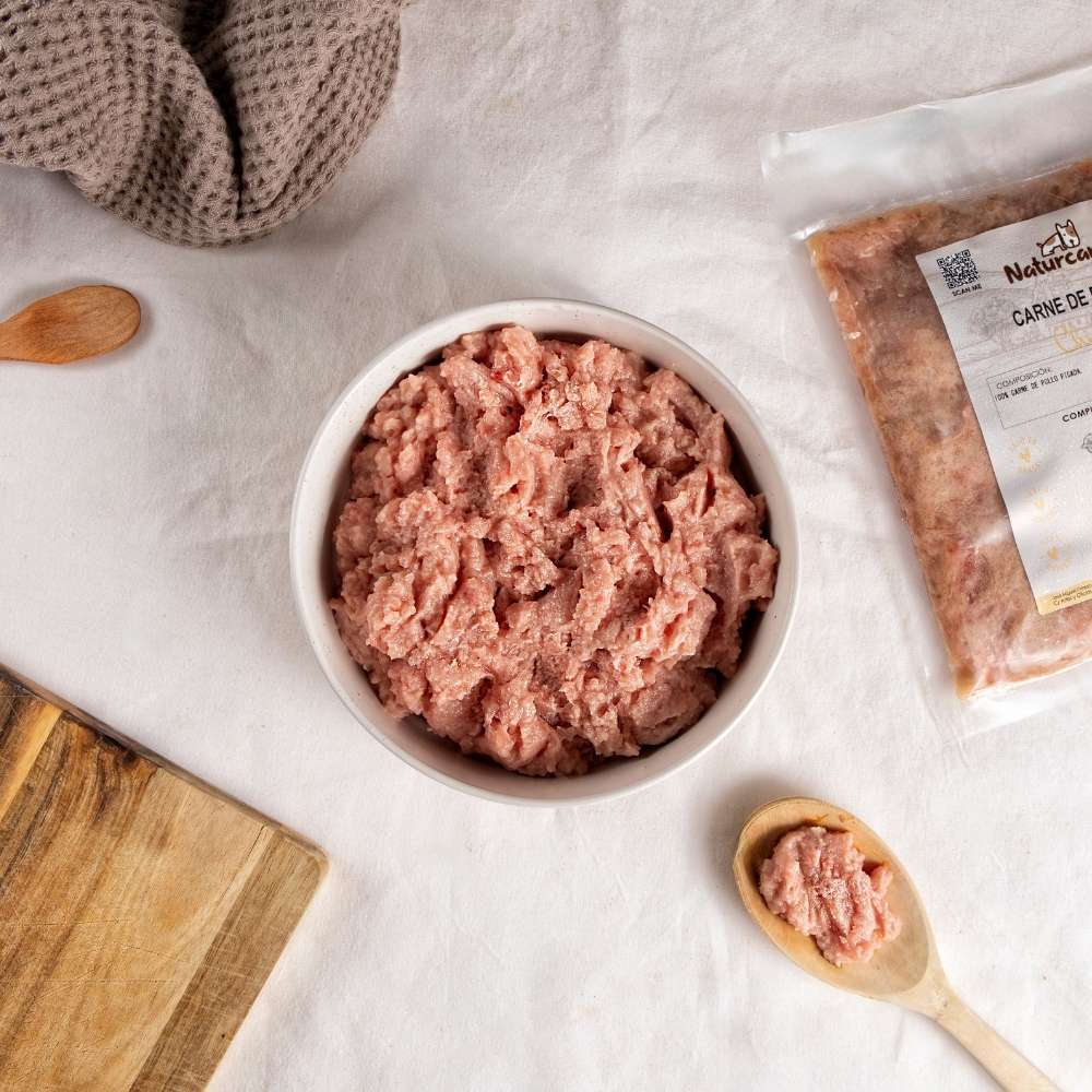 Gehacktes Hühnerfleisch (ohne Knochen)